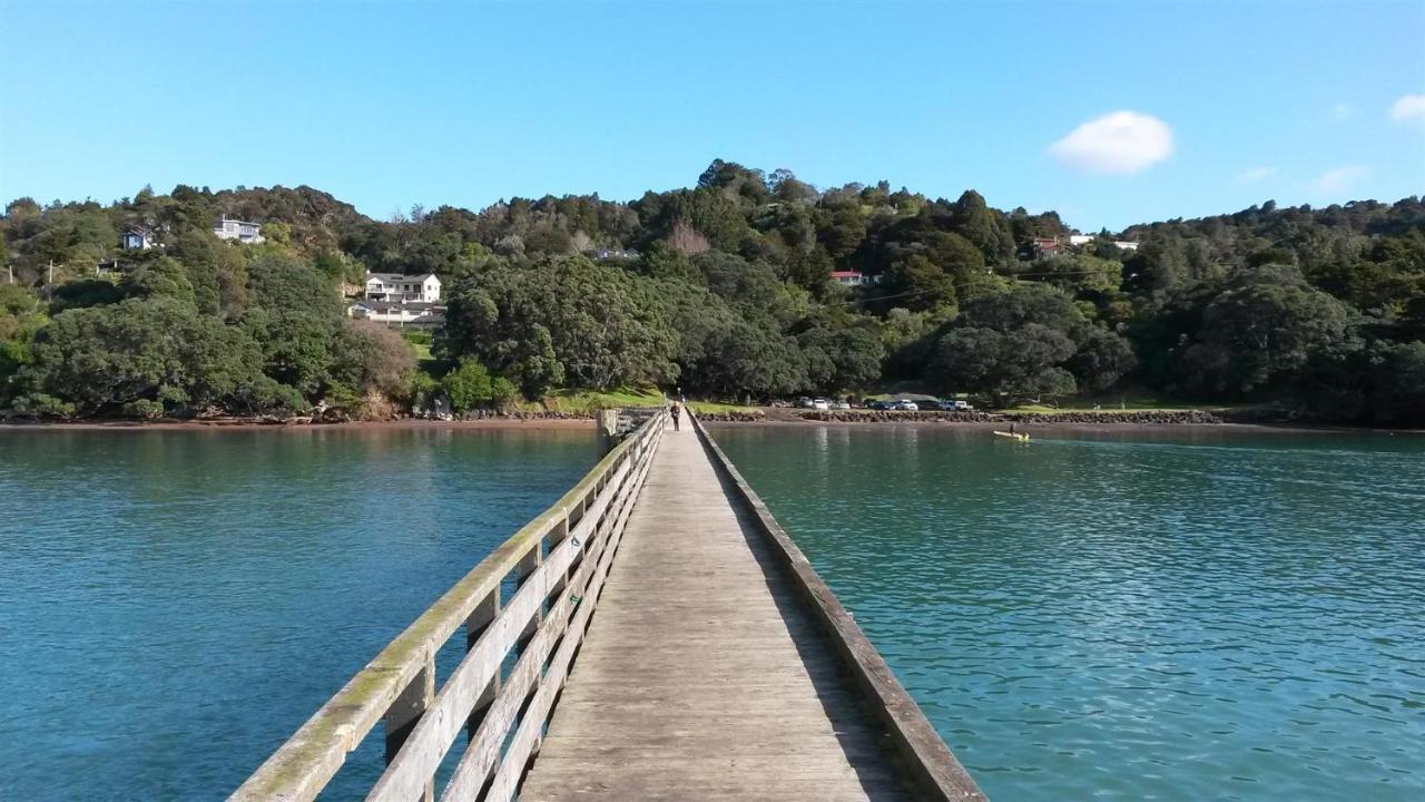 Cornwallis Palms Auckland Exterior photo